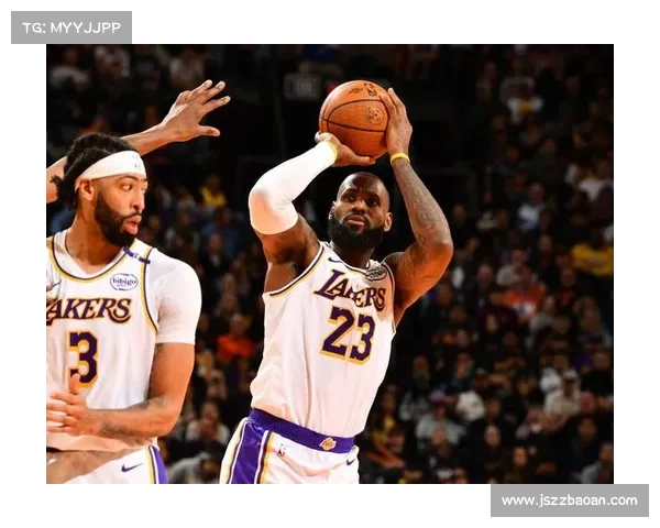 92+21!湖人三巨头刷爆纪录夜,却撕开NBA最扎心真相 92+21!湖人三巨头刷爆纪录夜,却撕开NBA最扎心真相